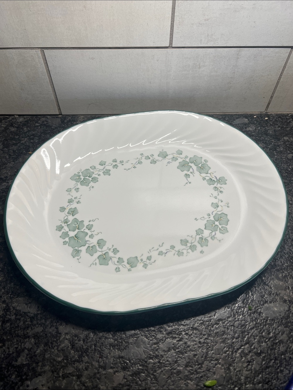 Vintage Corelle Calloway Ivy White and Sage Floral Serving platter. Exc cond